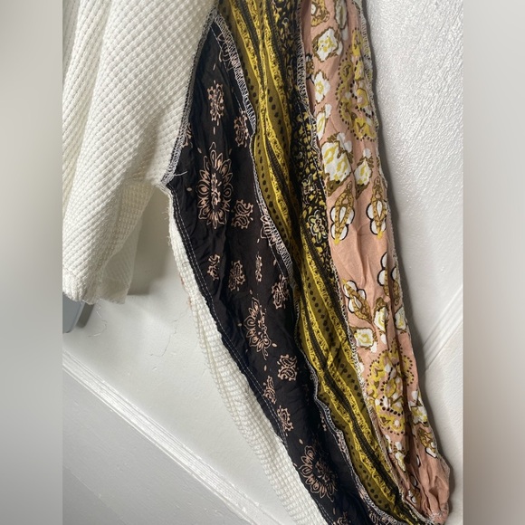 Free People NWT We The Free Blossom Floral Thermal Balloon Sleeves - Picture 3 of 7